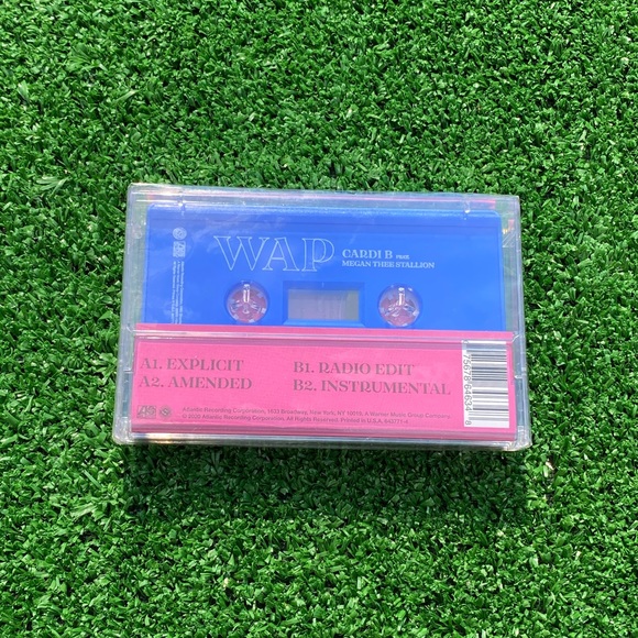 Limited Edition SIGNED Cardi B WAP Cassette - Picture 3 of 3